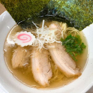 煮干薫る黄金塩らーめん